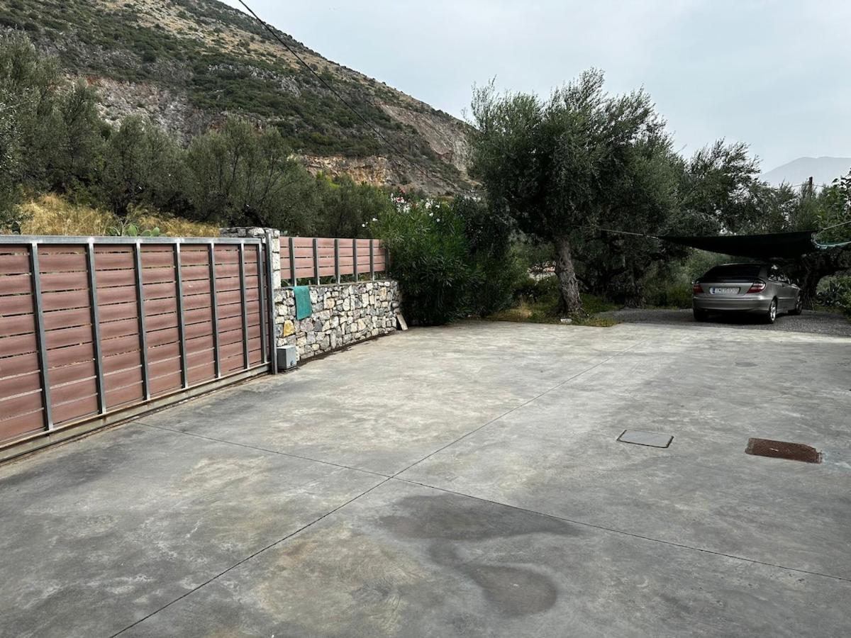 The Secret Garden At Villa Georgia Kalamata Exterior photo